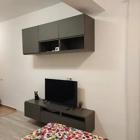 Mika's Pearl * Βουκουρέστι