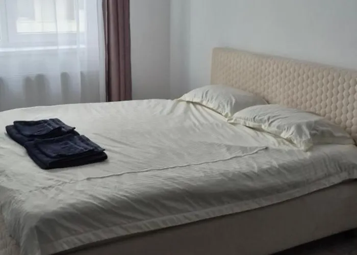 Mika's Pearl * Bucureşti