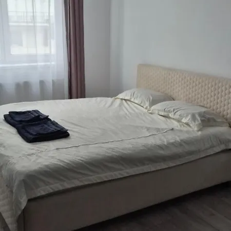 Mika's Pearl * Boekarest