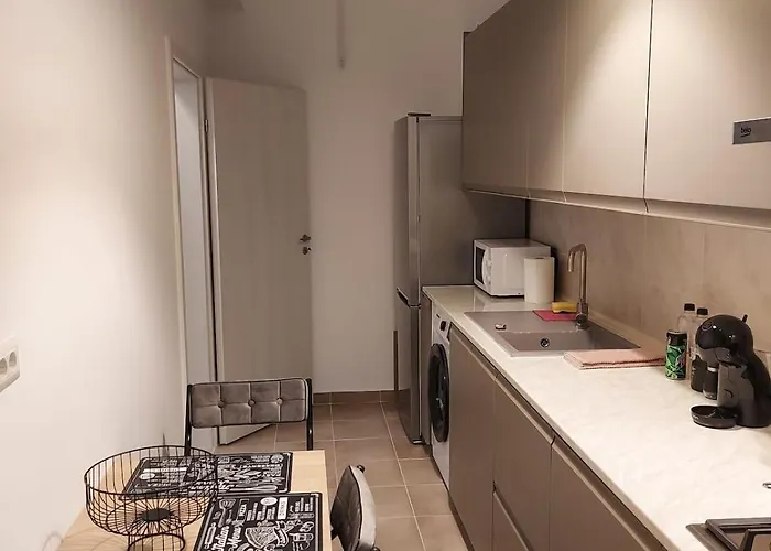 Mika's Pearl * Bucareste